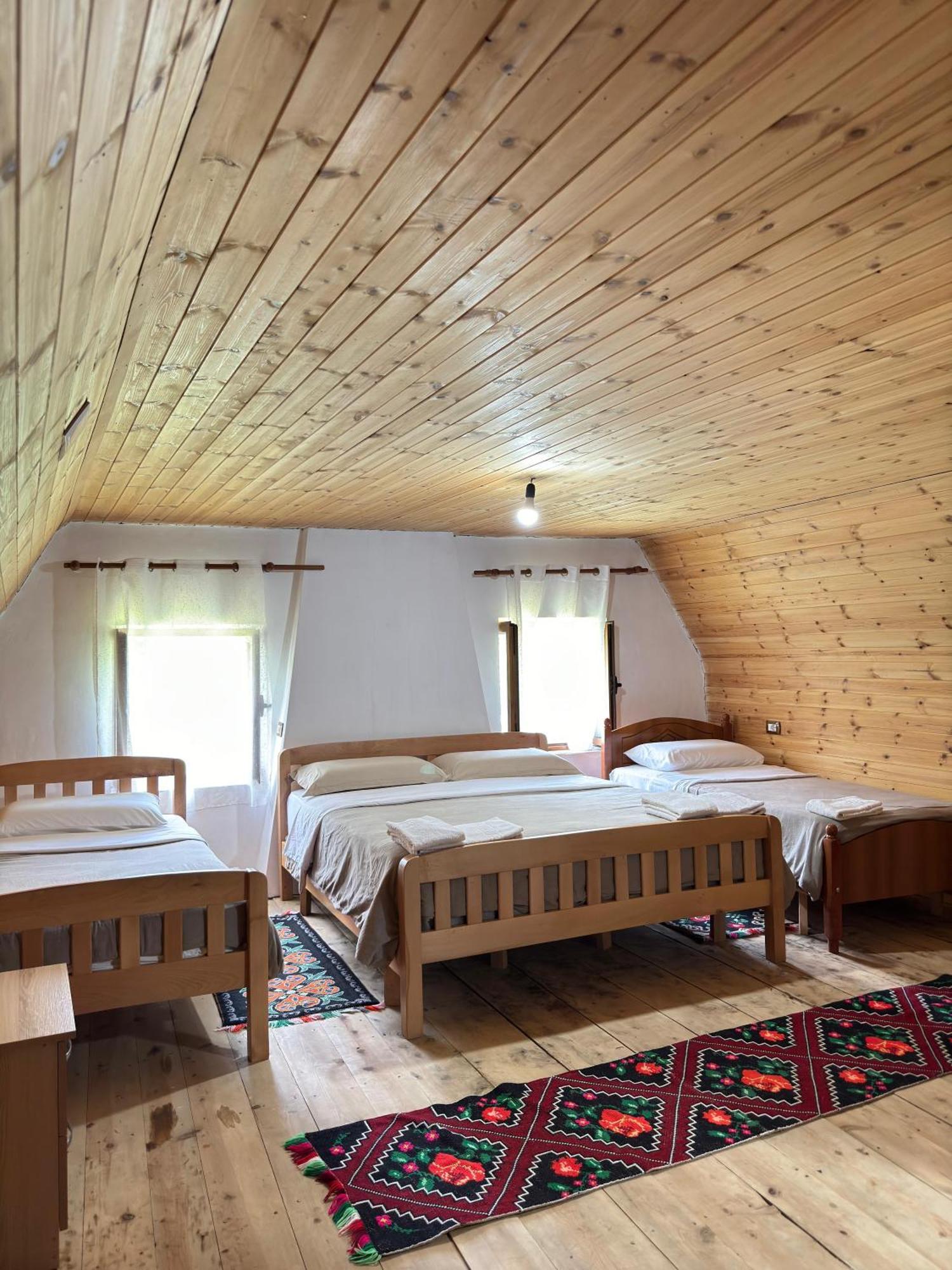 Bujtina Shkambi Hotel Theth Bagian luar foto