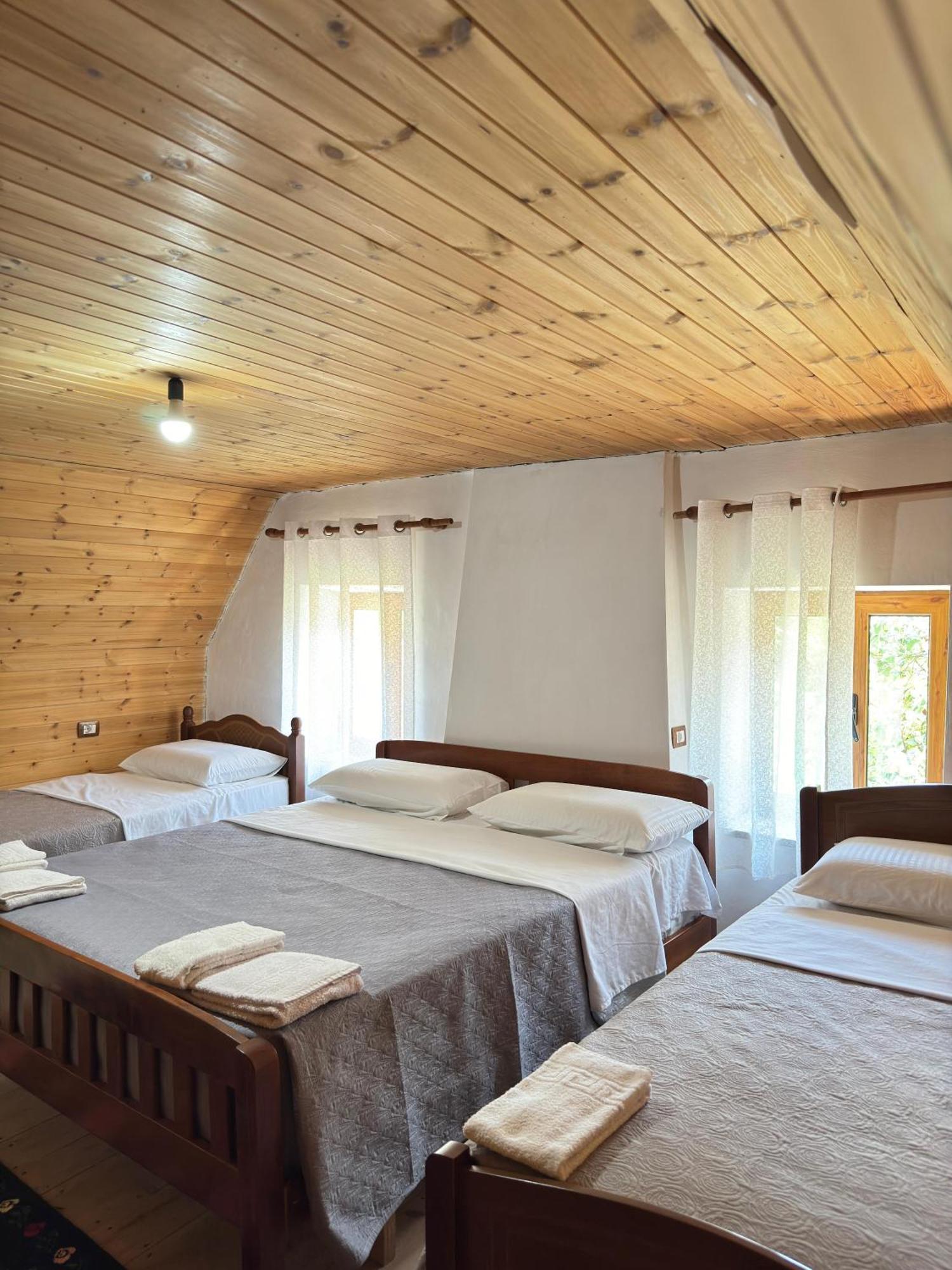 Bujtina Shkambi Hotel Theth Bagian luar foto